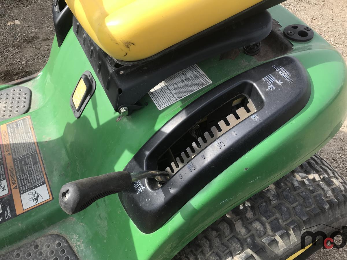 John Deere La125 Ride On Mower 3880